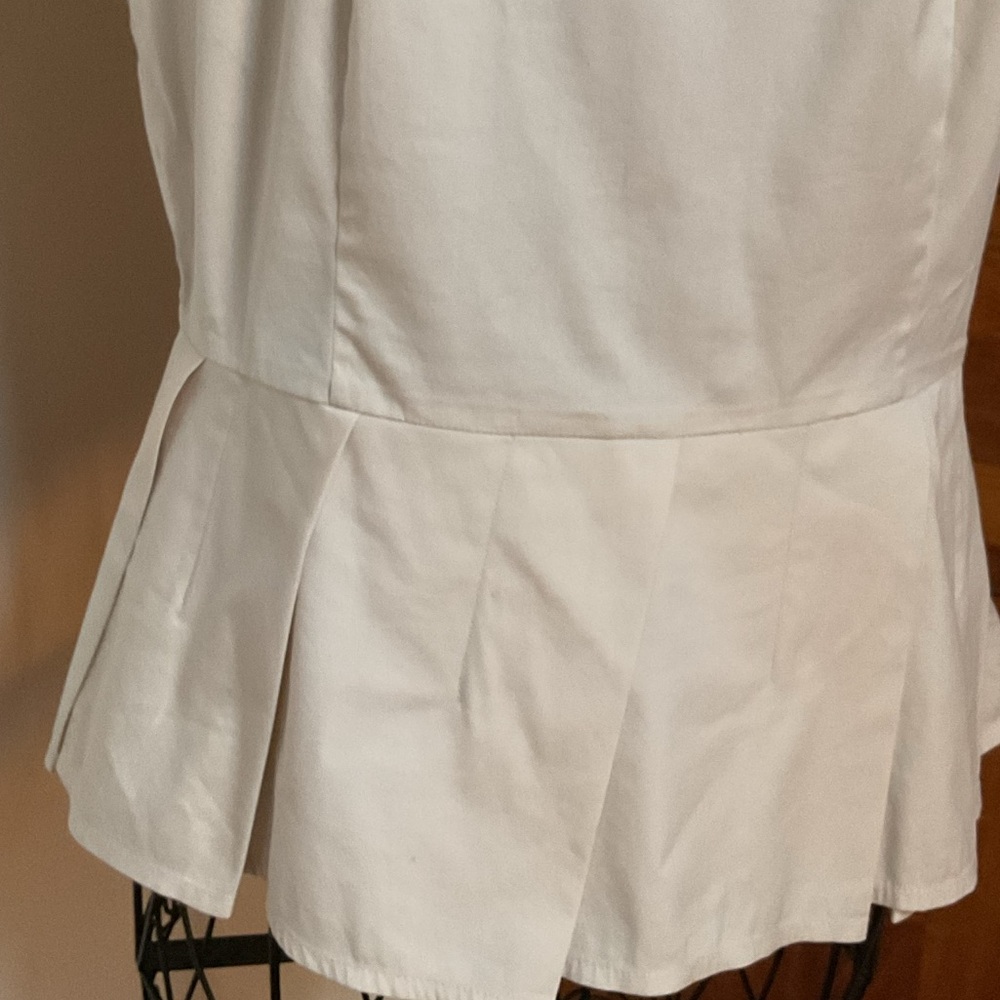 Theory Cream Sleeveless Peplum Top, Small - Picture 2 of 6